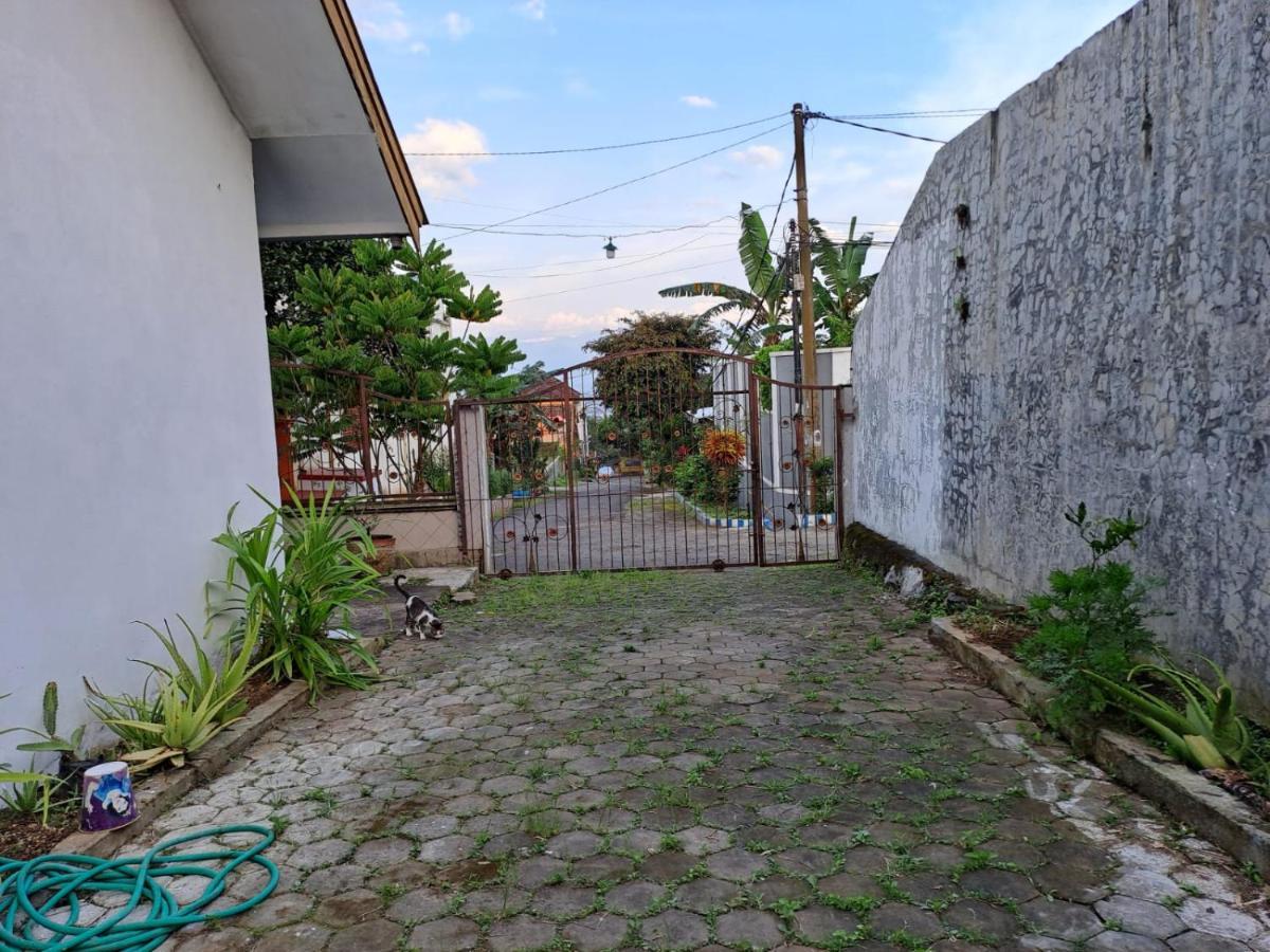 Indo Homestay Μαλάνγκ Εξωτερικό φωτογραφία